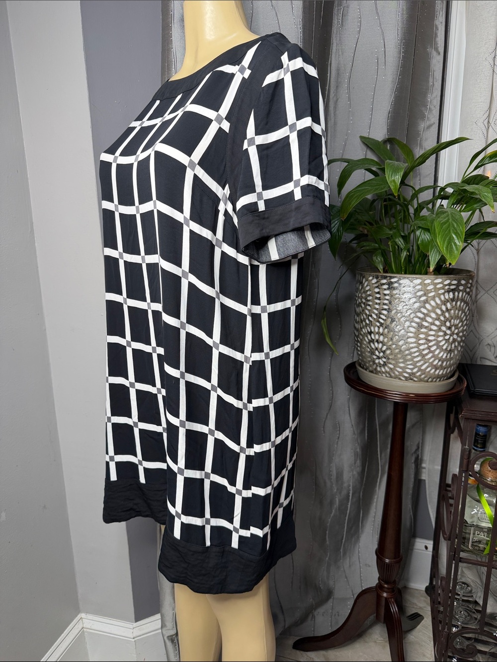 Michael Kors Women’s Black and White Check Zip-Front Dress Sz 16 - Picture 2 of 7